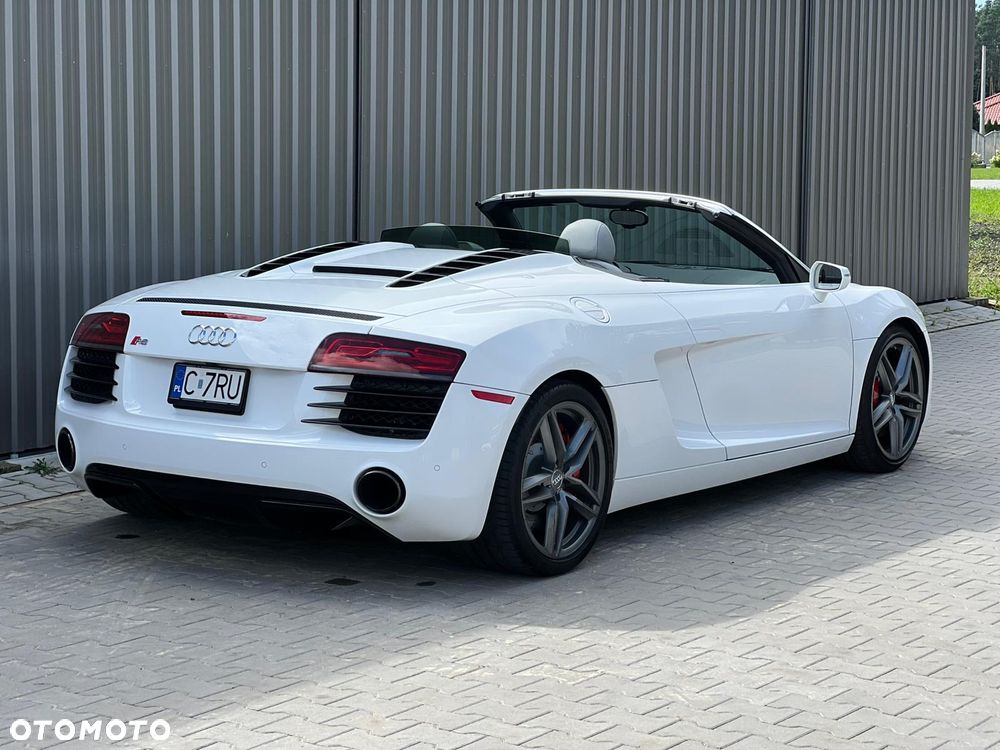 Audi R8 Spyder 4.2 Quattro S tronic - 11