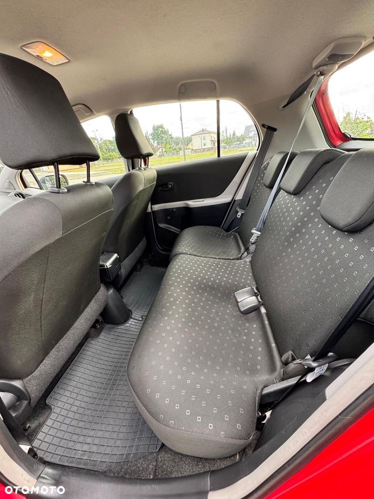 Toyota Yaris 1.3 Luna - 11