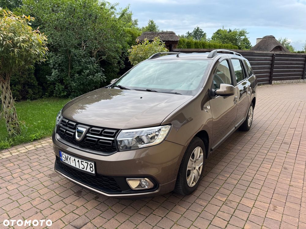 Dacia Logan TCe 90 Celebration - 1