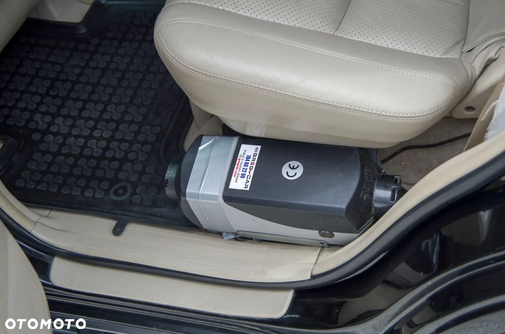 Toyota Land Cruiser - 9