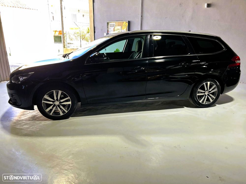 Peugeot 308 SW PureTech 130 GPF Stop & Start Allure - 3