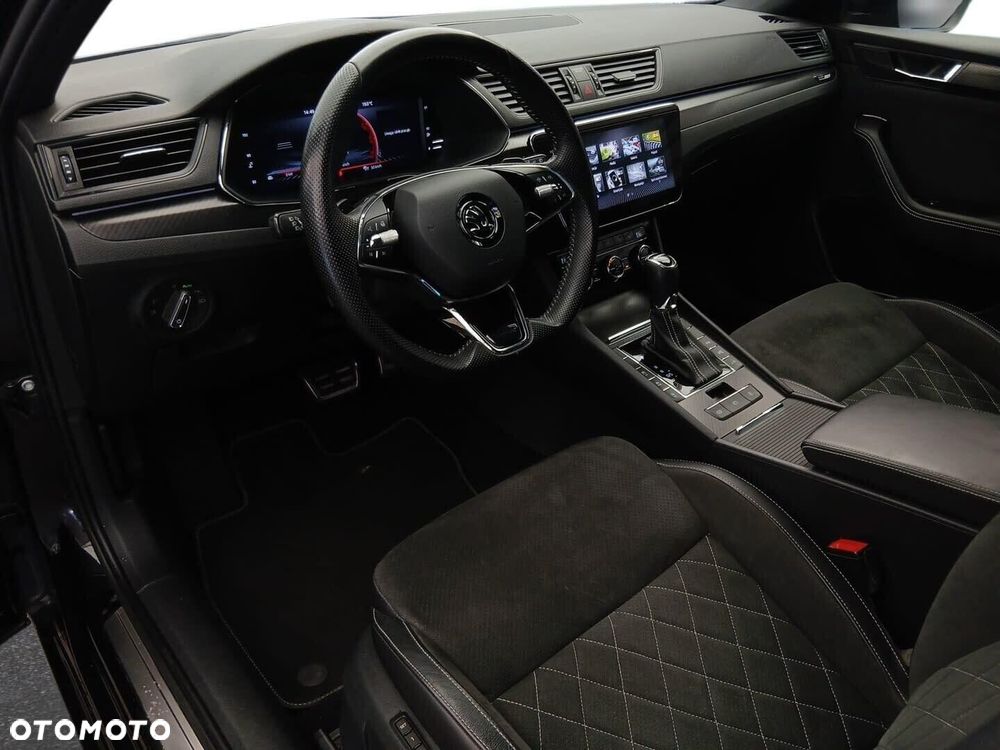 Skoda Superb 2.0 TDI SCR Sportline DSG - 12