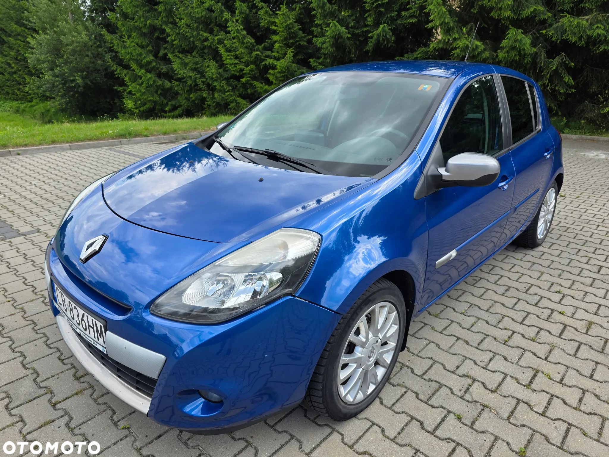Renault Clio 1.5 dCi 90 FAP TomTom Edition - 1