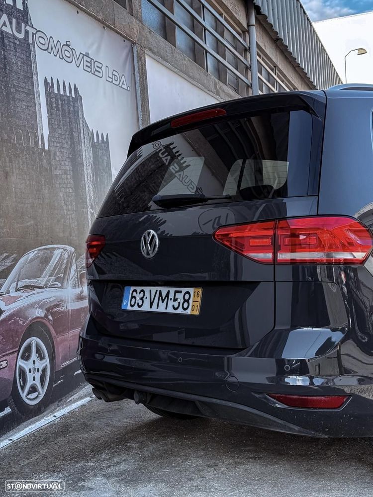 Volkswagen Touran 2.0 TDI Highline — fotografia 13