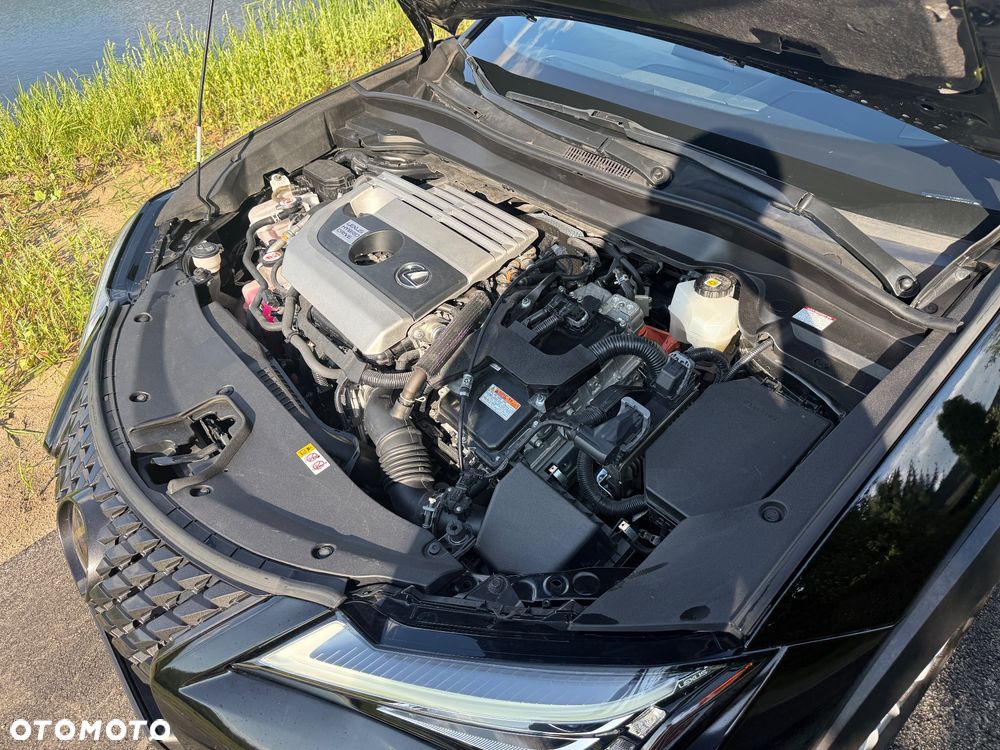 Lexus UX 250h Elegance 2WD - 27
