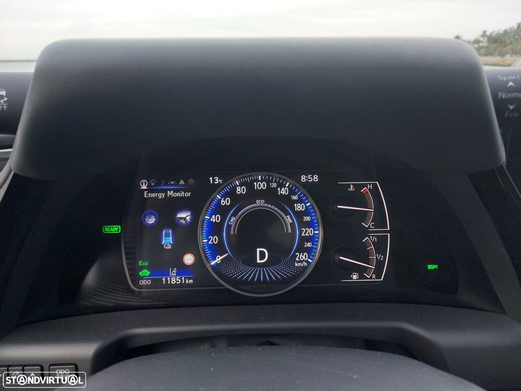 Lexus es-300h - 13