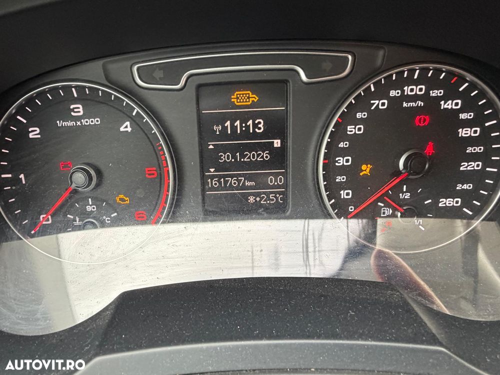 Audi Q3 2.0 TDI - 1