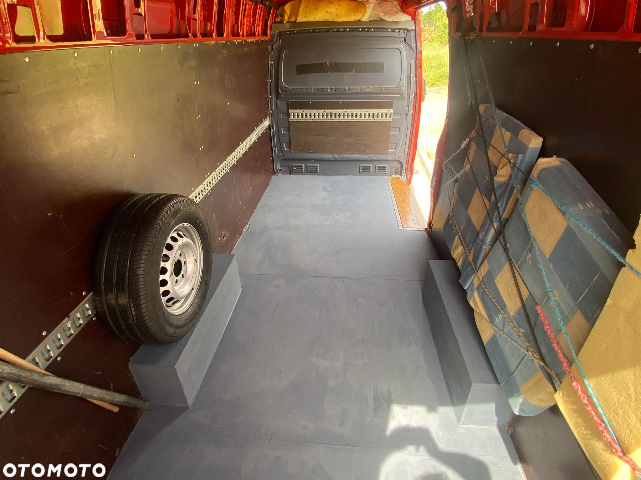 Volkswagen CRAFTER FURGON  MAXI WINDA L4H2 - 12
