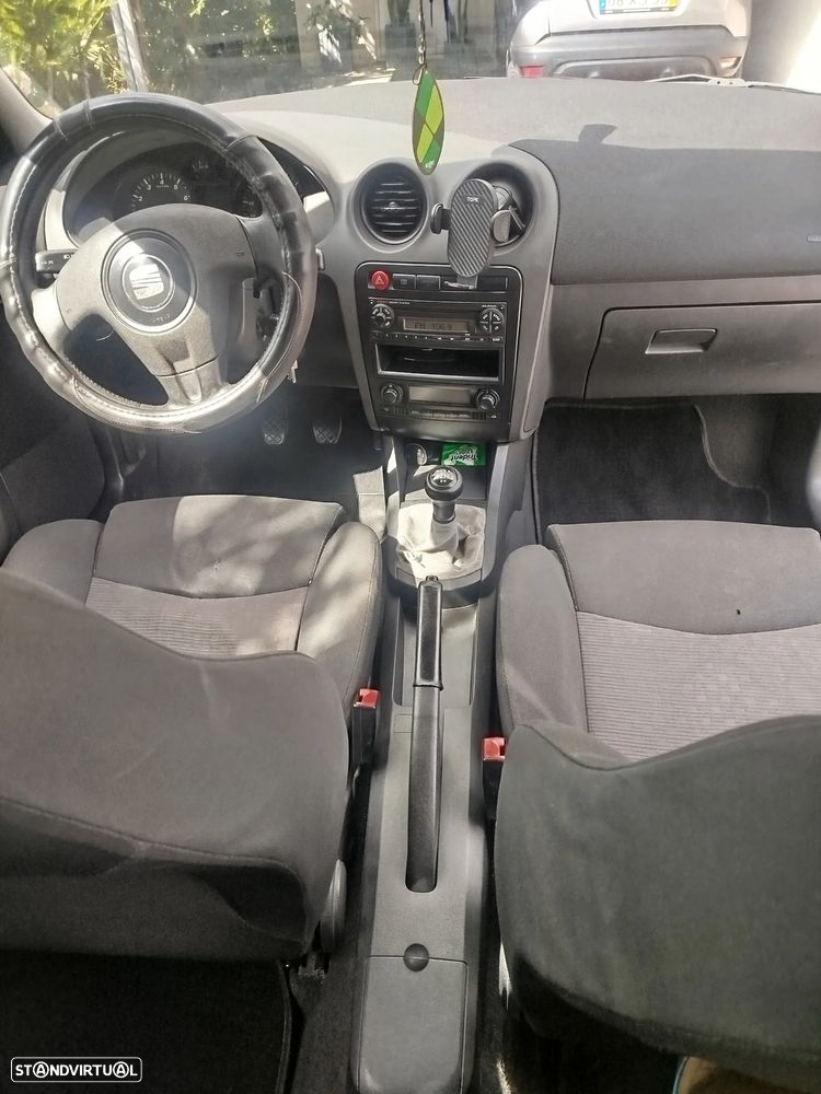 SEAT Ibiza 1.4 16V Signo - 6