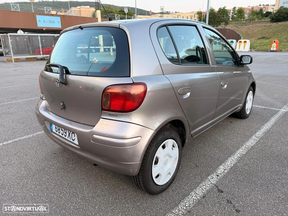 Toyota Yaris 1.0 Sol AC - 5