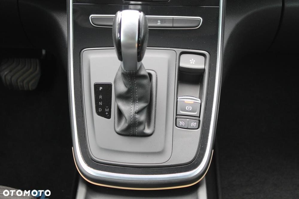 Renault Grand Scenic - 19