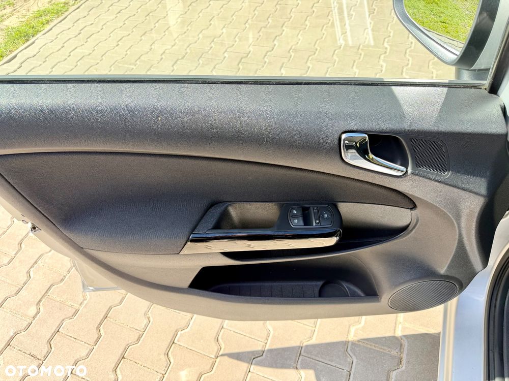 Opel Corsa 1.4 16V Edition - 17