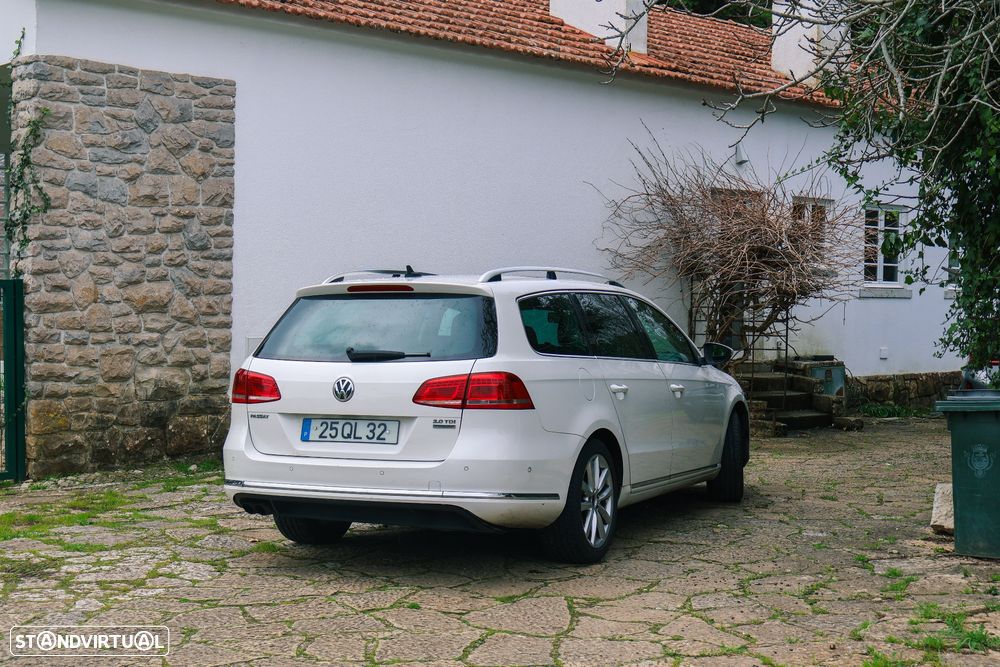 VW Passat Variant 2.0 Blue TDI DPF DSG Comfortline - 11