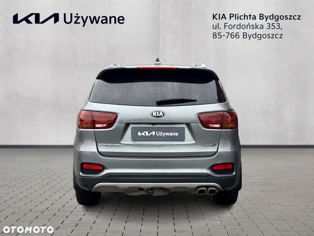 Kia Sorento - 4