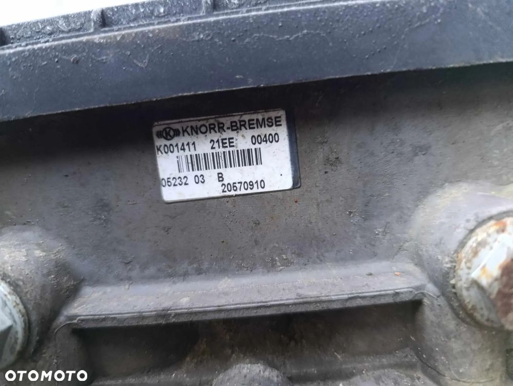 ZAWÓR EBS TYLNY TYŁ OSI RENAULT DXI VOLVO FH FM 20570910 - 2