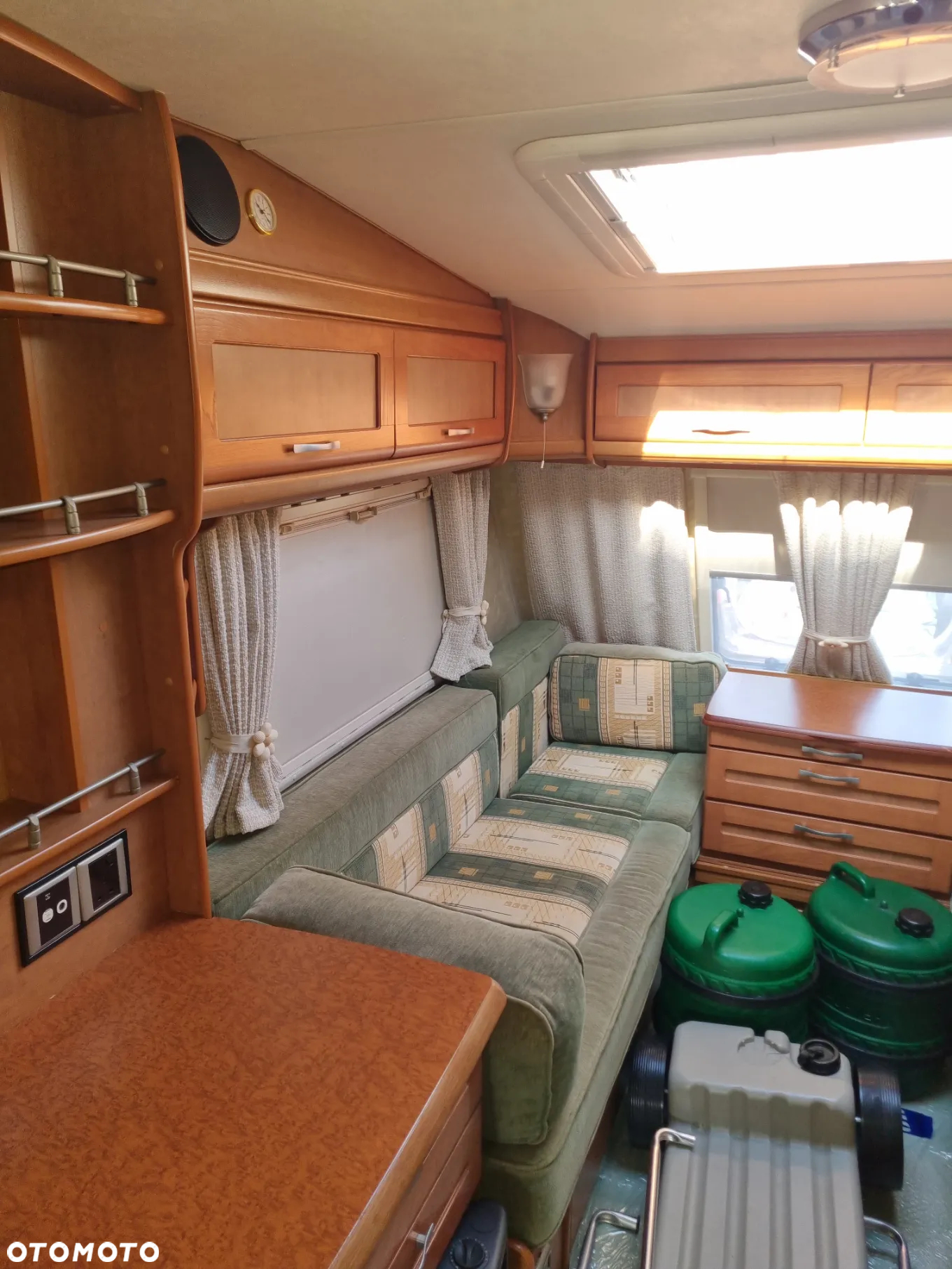SWIFT Cameo Bessacarr 495 SL - 24