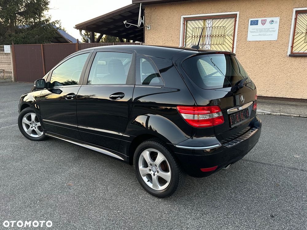 Mercedes-Benz Klasa B 150 BlueEffICIENCY - 9