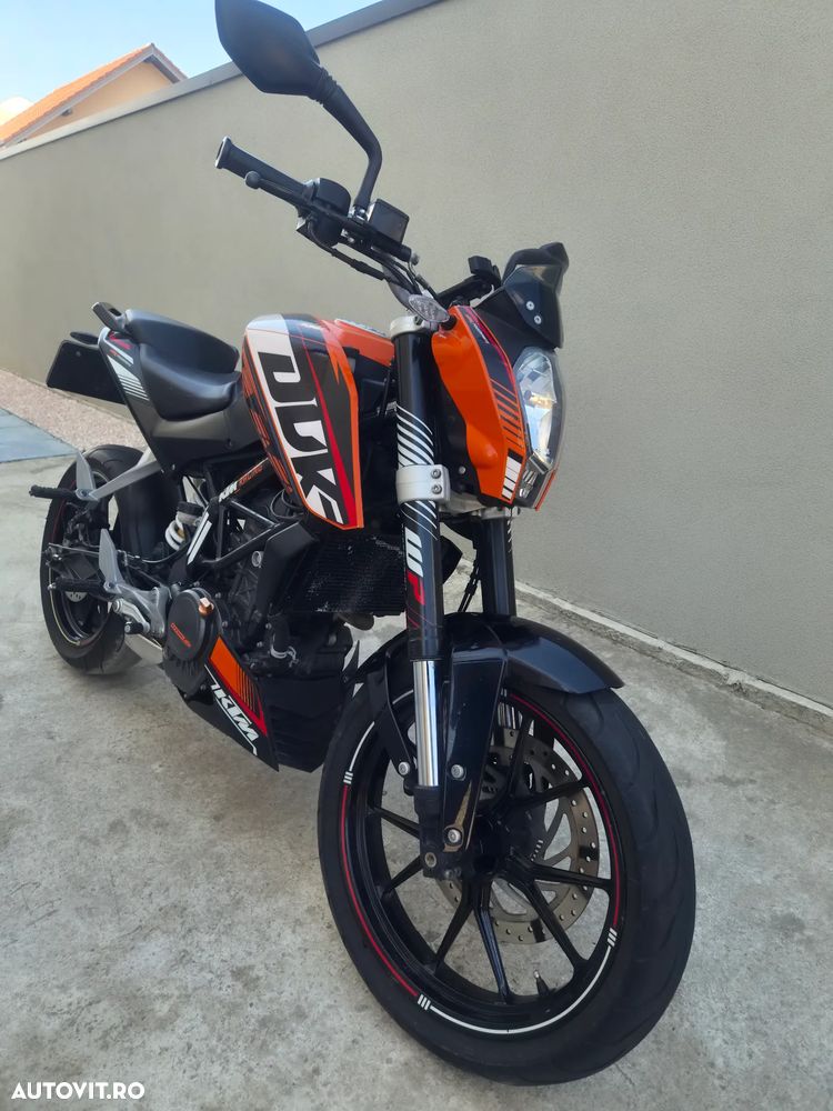 KTM 125 Duke - 4