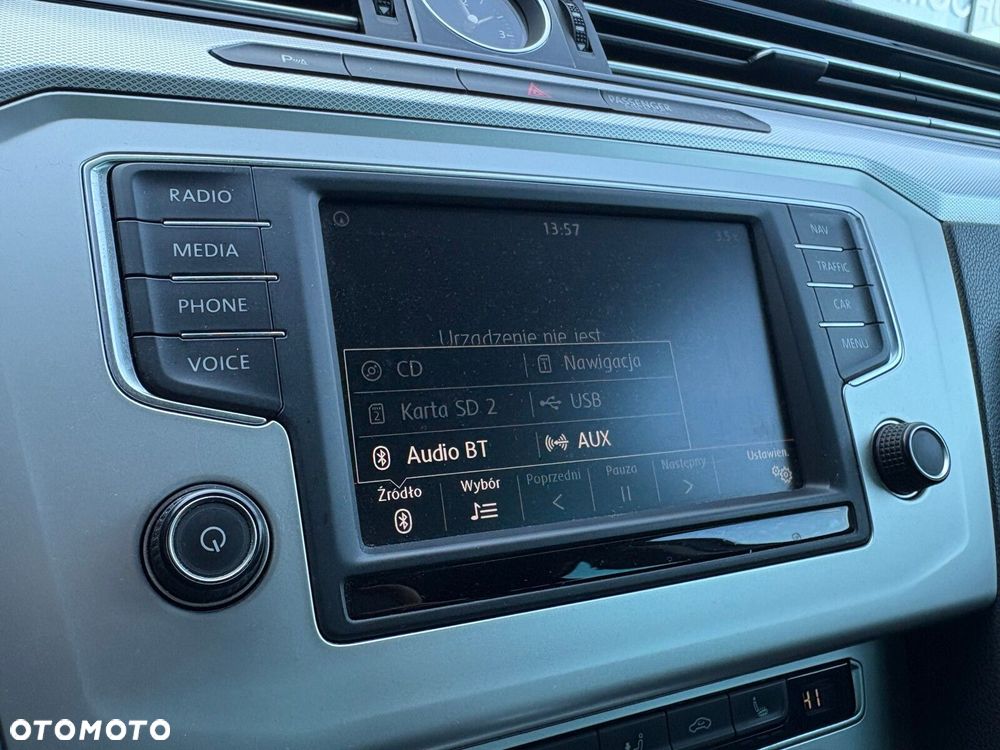 Volkswagen Passat - 29