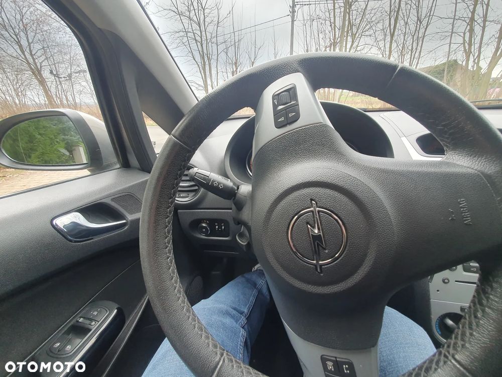 Opel Corsa 1.4 16V Edition - 16