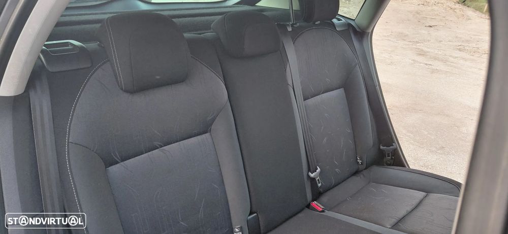 Citroën C4 HDi 90 Attraction - 21