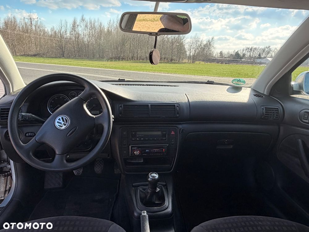 Volkswagen Passat 2.0 5V - 9