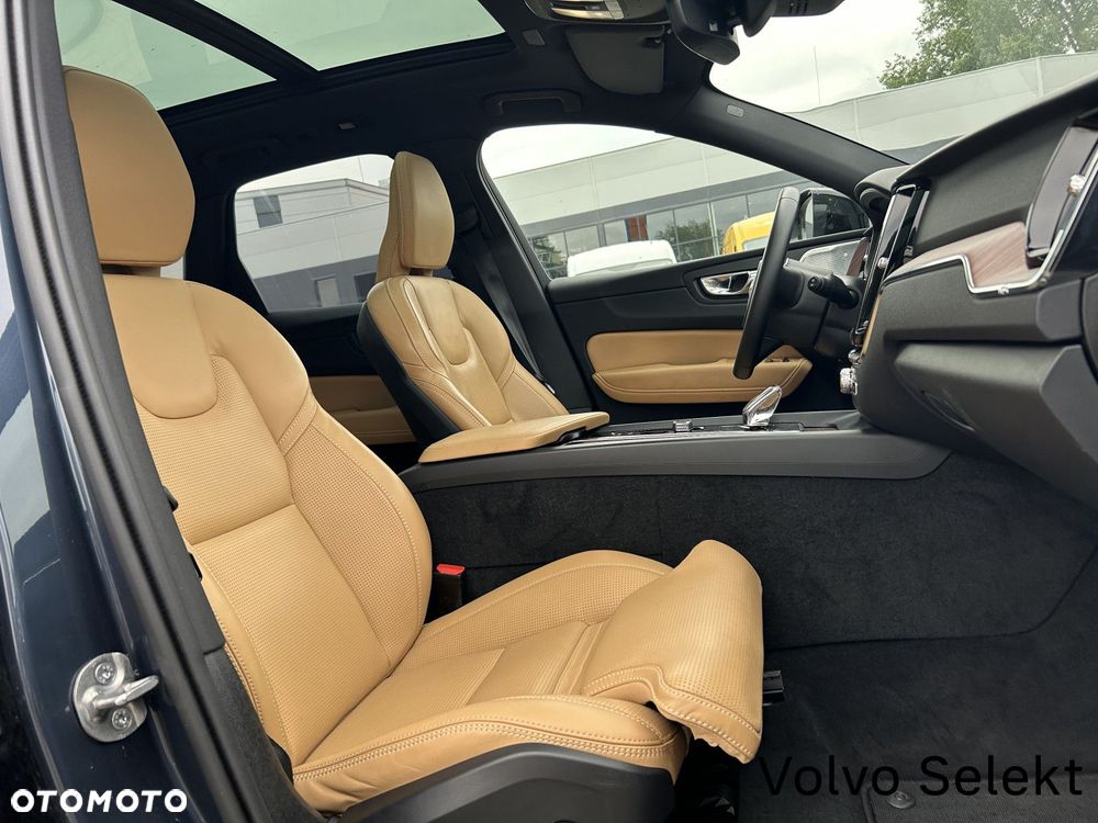 Volvo XC 60 - 24