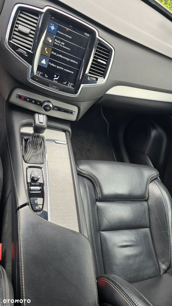 Volvo XC 90 D5 SCR AWD R-Design 7os - 16
