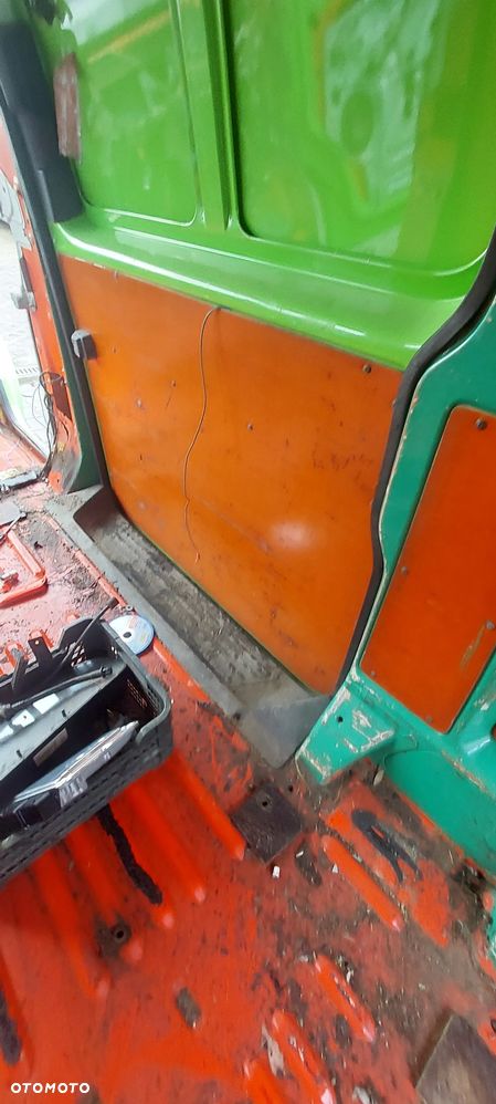 Boczki  dykty wersja długa vw t5 t6 - 3
