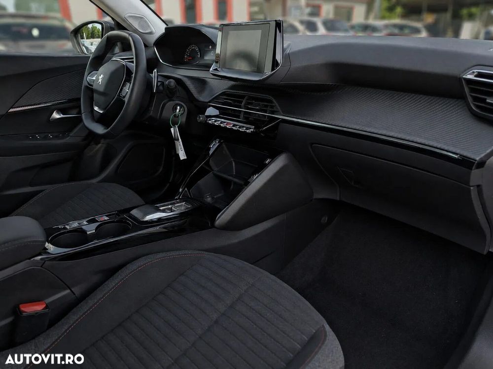Peugeot 2008 - 25