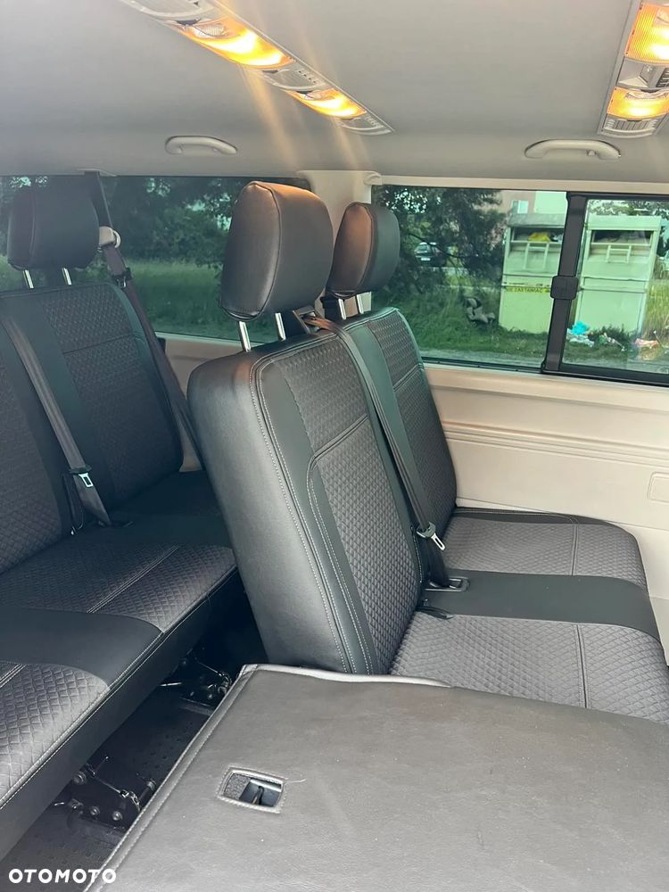 Volkswagen Caravelle - 6