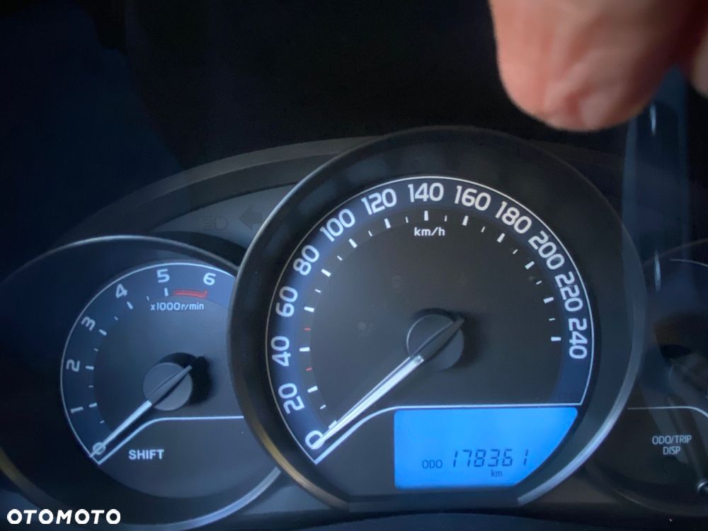 Toyota Auris 1.4 D-4D Comfort - 7