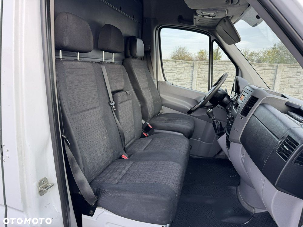 Mercedes-Benz Sprinter - 9