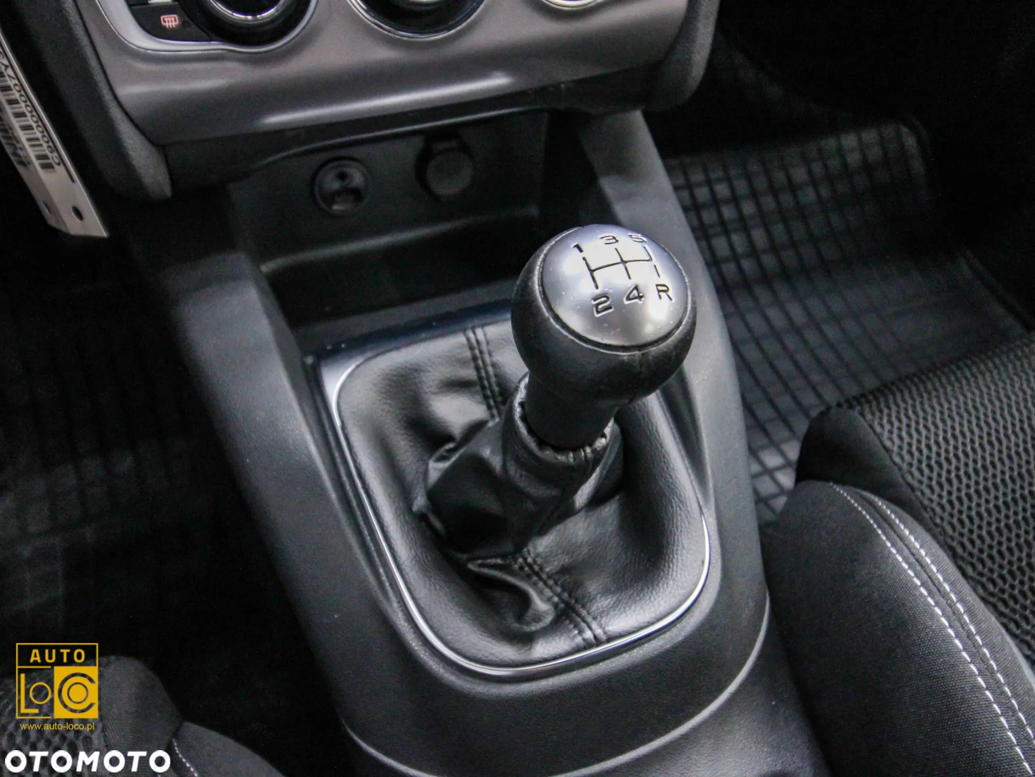 Citroën C4 1.2 PureTech Feel - 24