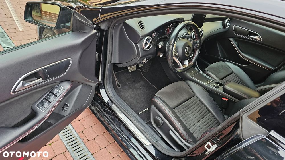 Mercedes-Benz CLA 200 d 4Matic 7G-DCT AMG Line - 34