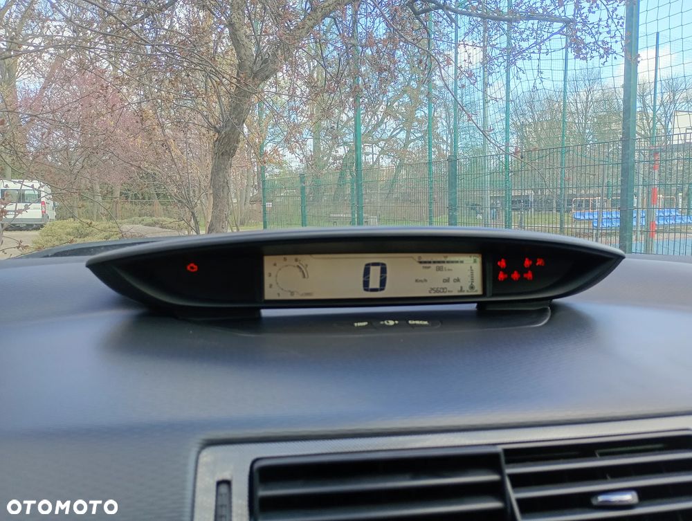 Citroën C4 1.6 VTi Impress - 9