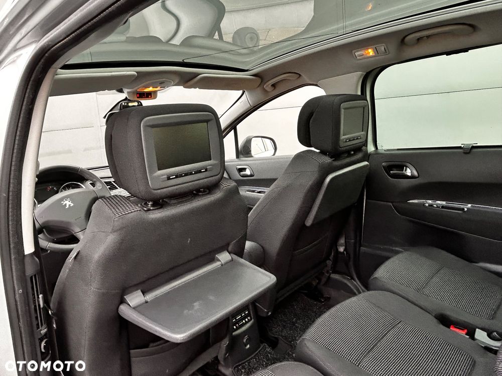 Peugeot 5008 HDI FAP 150 Family Plus - 29