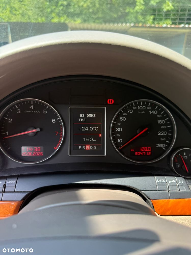 Audi A4 Limousine - 25