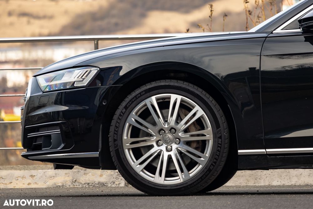 Audi A8 55 TFSI quattro Tiptronic - 36