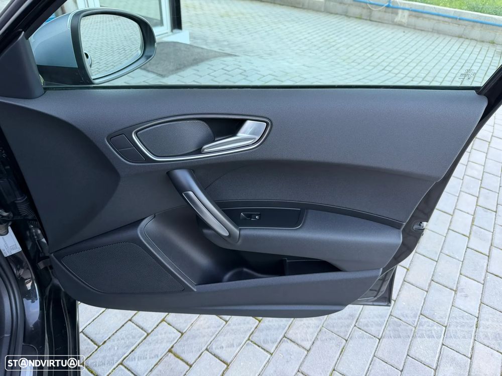 Audi A1 Sportback 1.6 TDI Attraction - 18