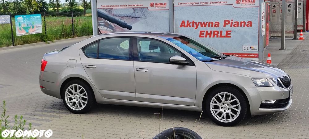 Skoda Octavia 1.4 TSI Active - 1