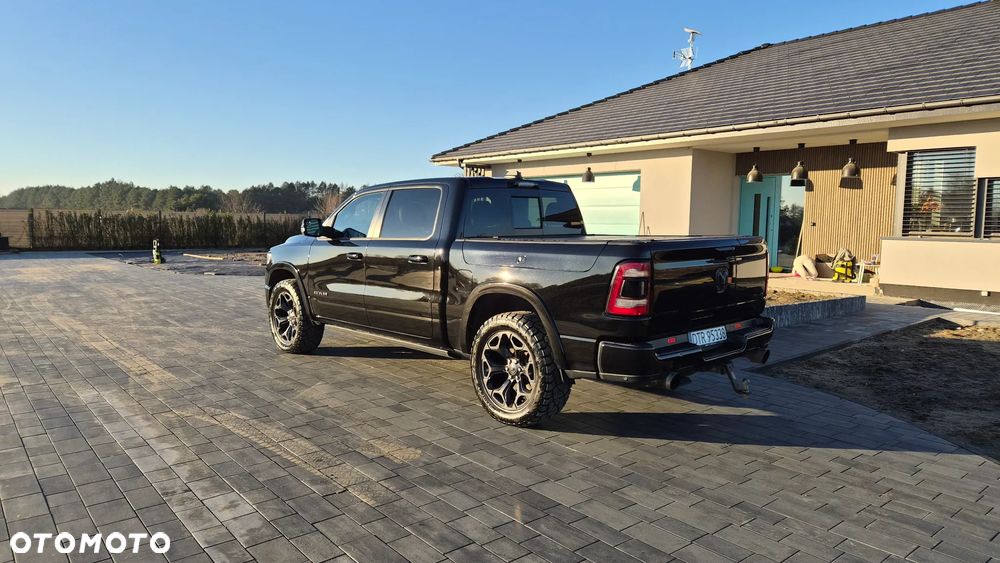 RAM 1500 5.7 Crew Cab Shortbed Limited Black - 5