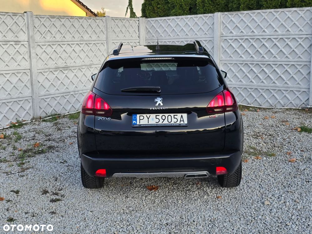 Peugeot 2008 1.2 Pure Tech Allure S&S - 9