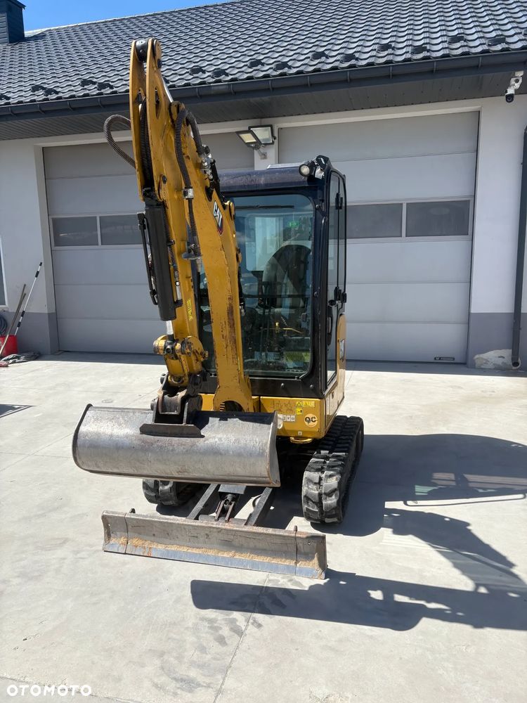 Caterpillar 301.8 - 1