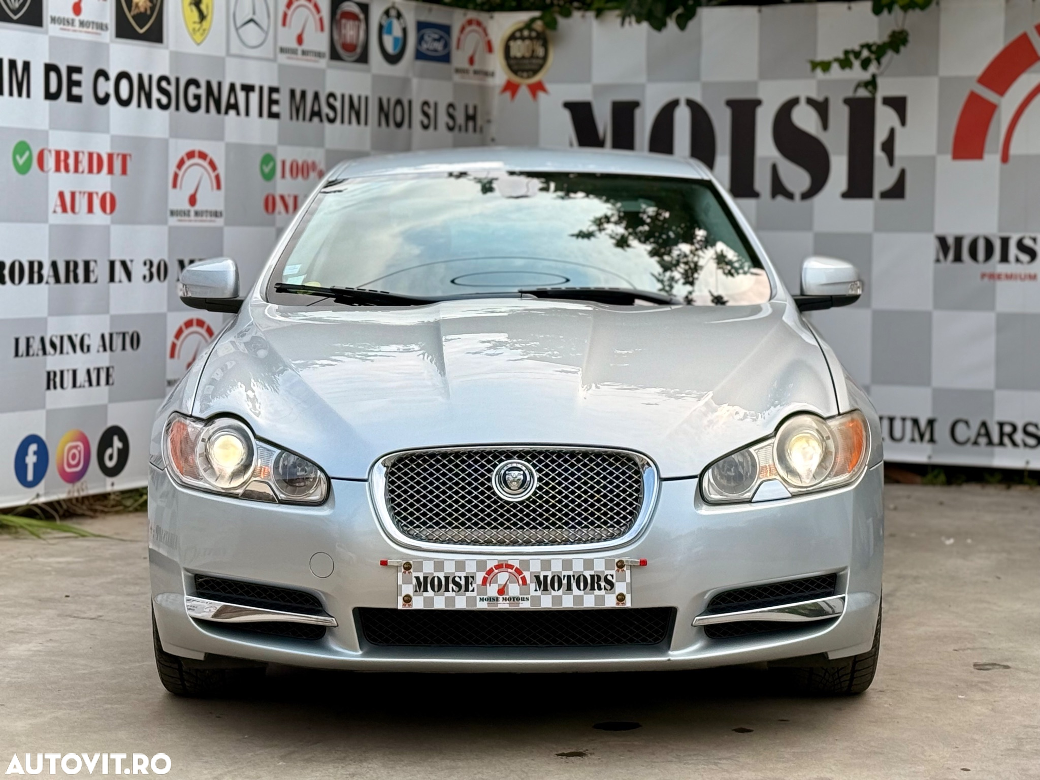 Jaguar XF 4.2 Supercharged - 2