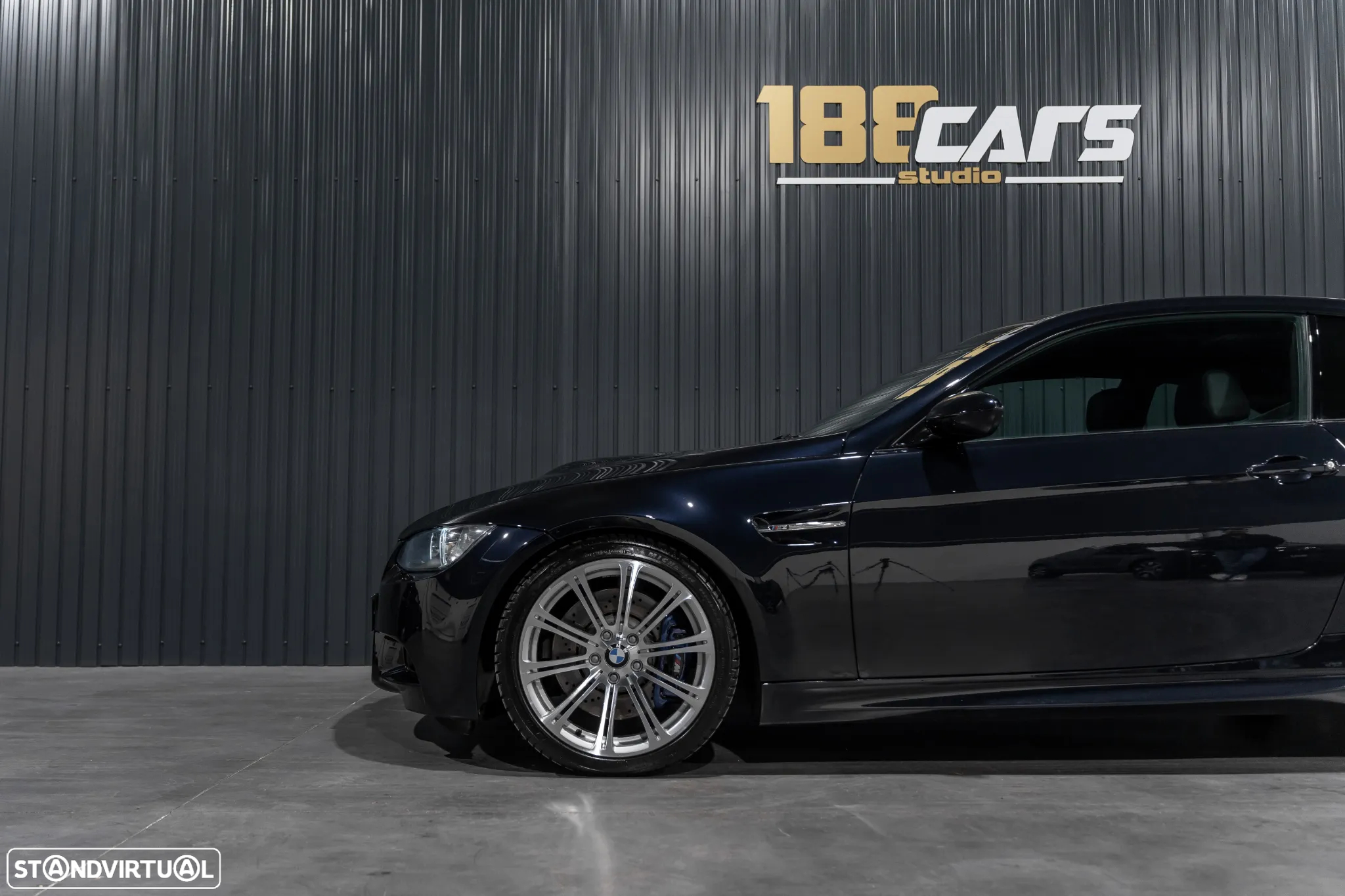BMW M3 Auto - 31