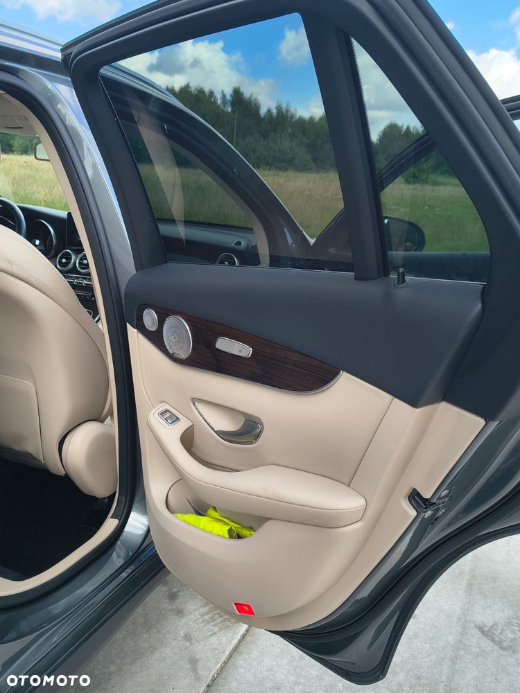Mercedes-Benz GLC 300 4-Matic - 17