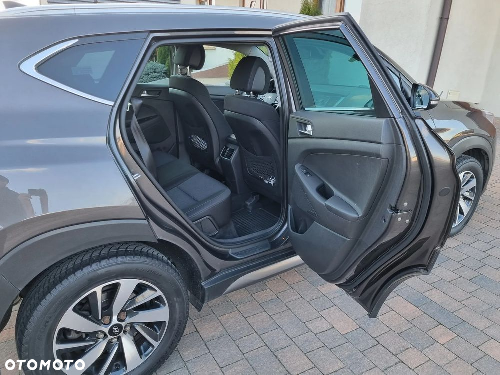 Hyundai Tucson 2.0 CRDI Comfort 4WD - 9