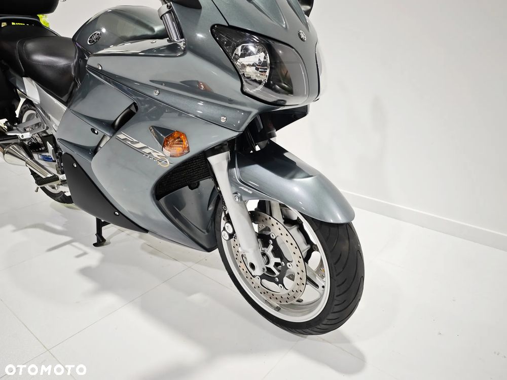 Yamaha FJR - 7