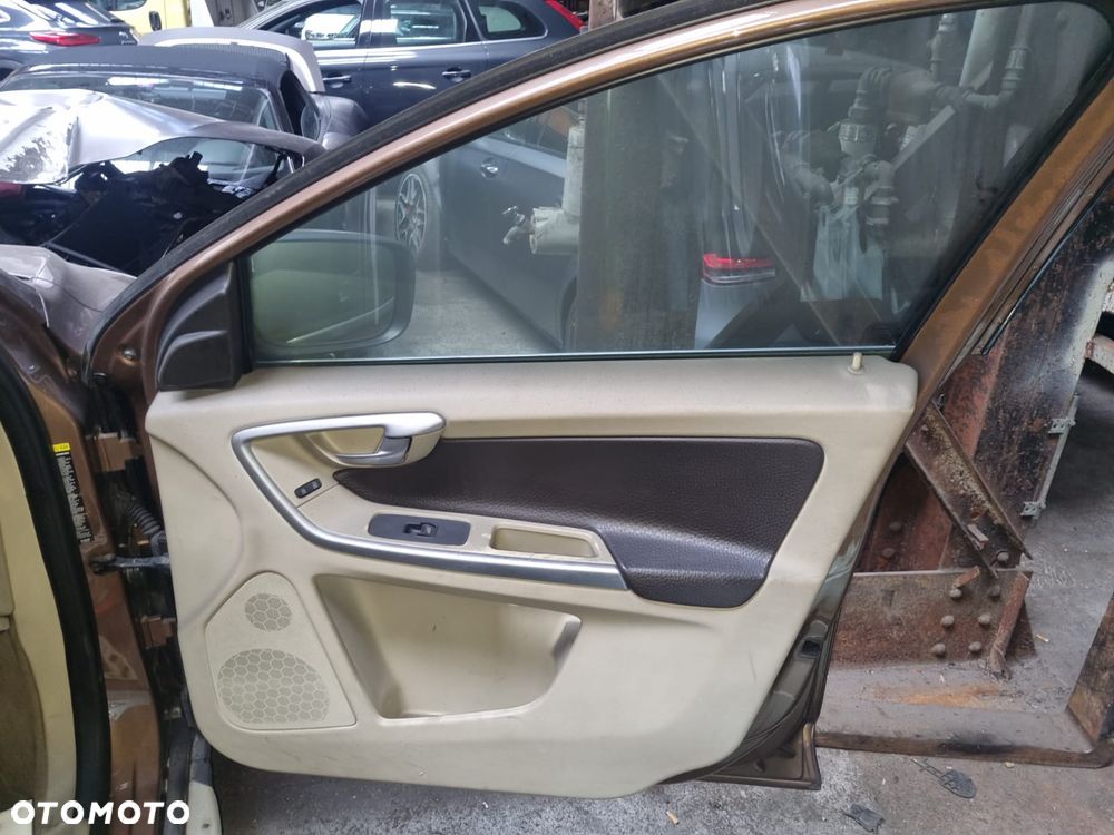 Volvo XC 60 D5 AWD - 4